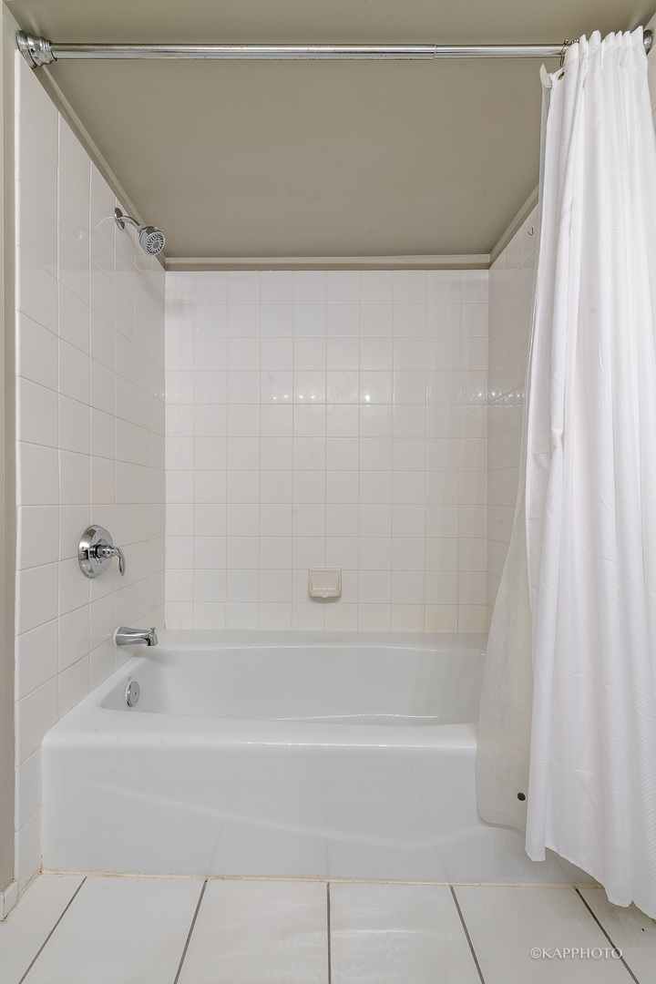 1720 Maple Avenue Unit: 2760