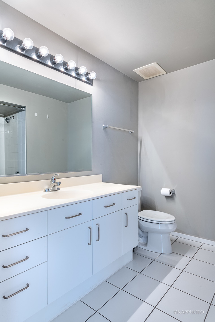 1720 Maple Avenue Unit: 2760