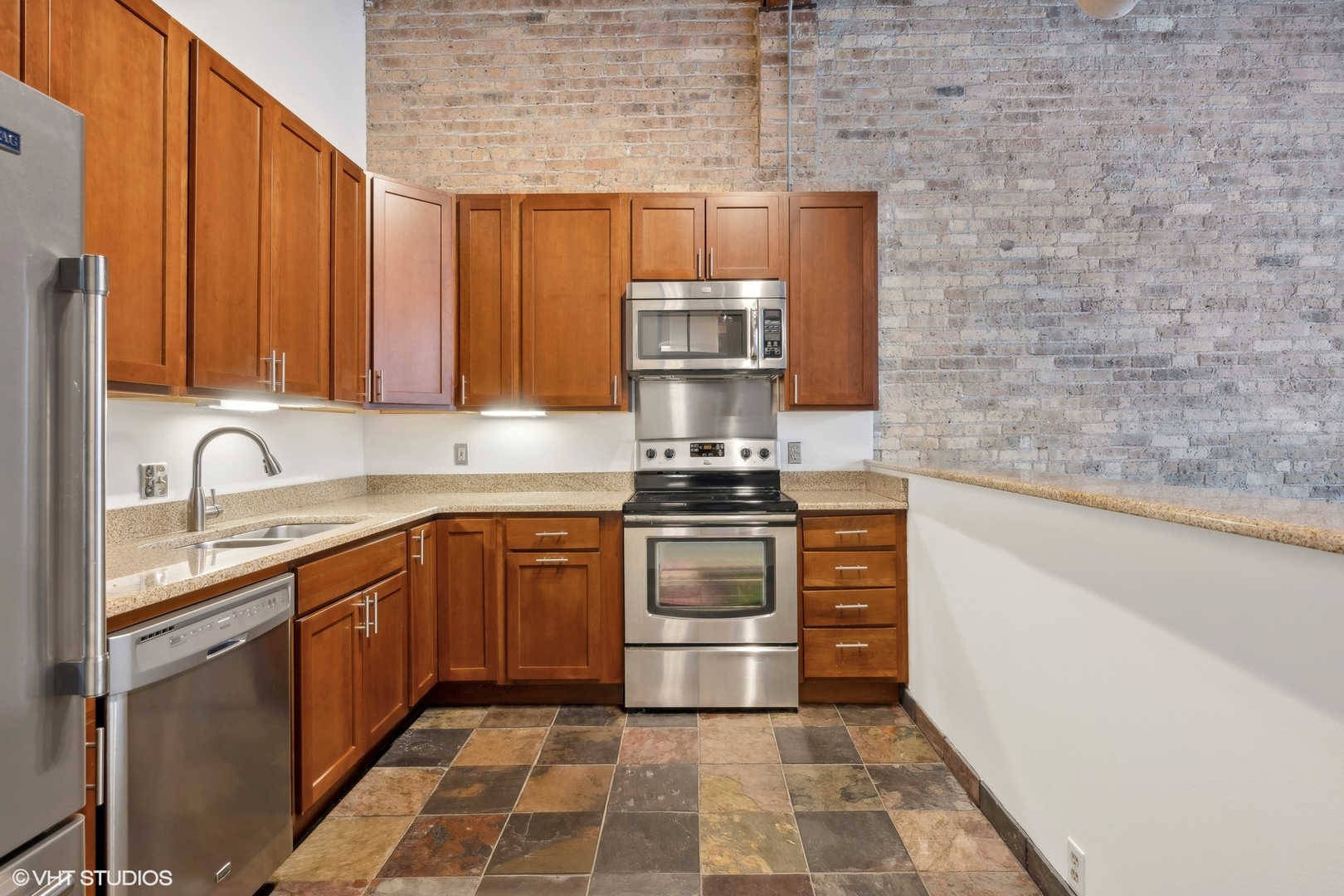 540 N Lake Shore Drive Unit: 715