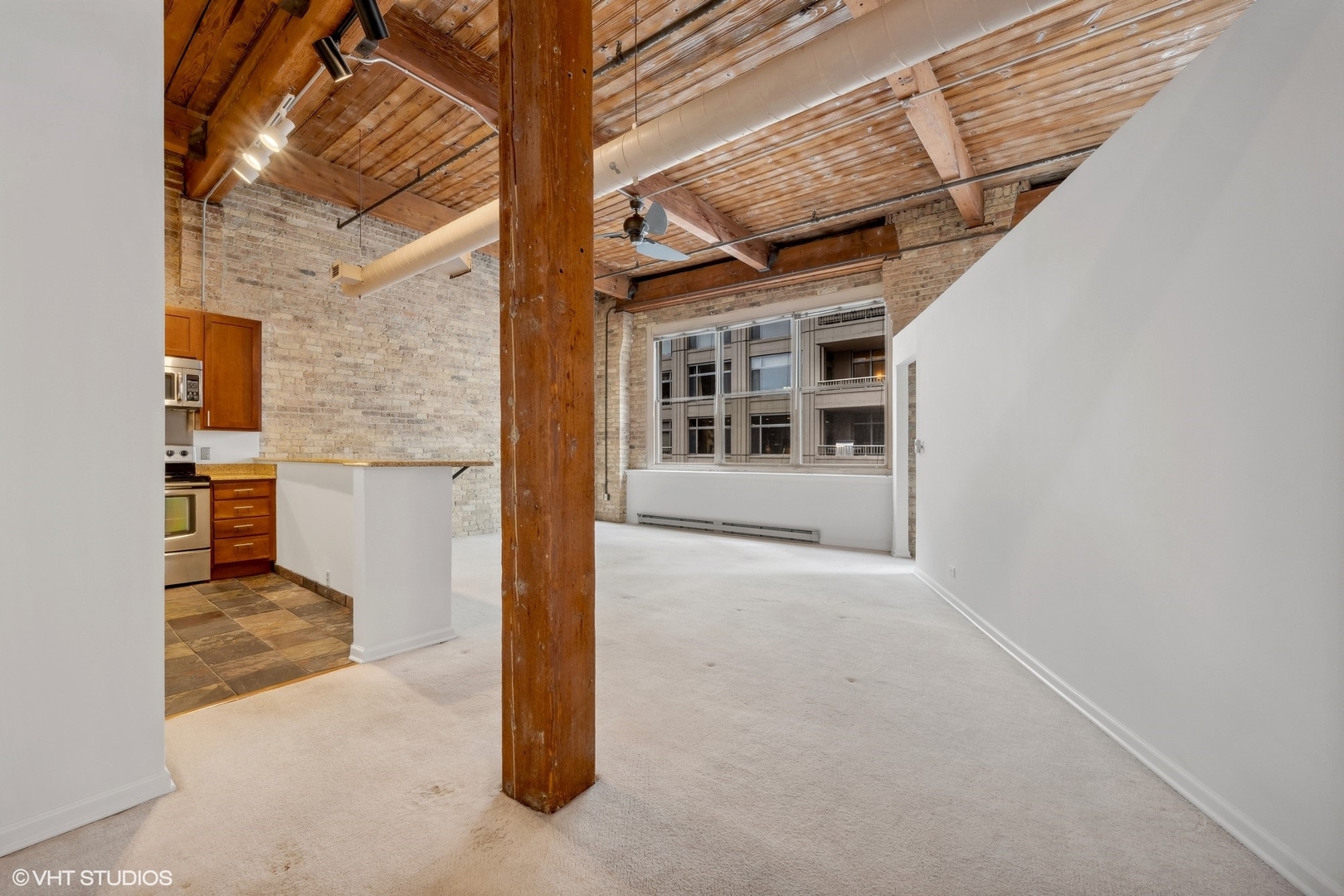 540 N Lake Shore Drive Unit: 715