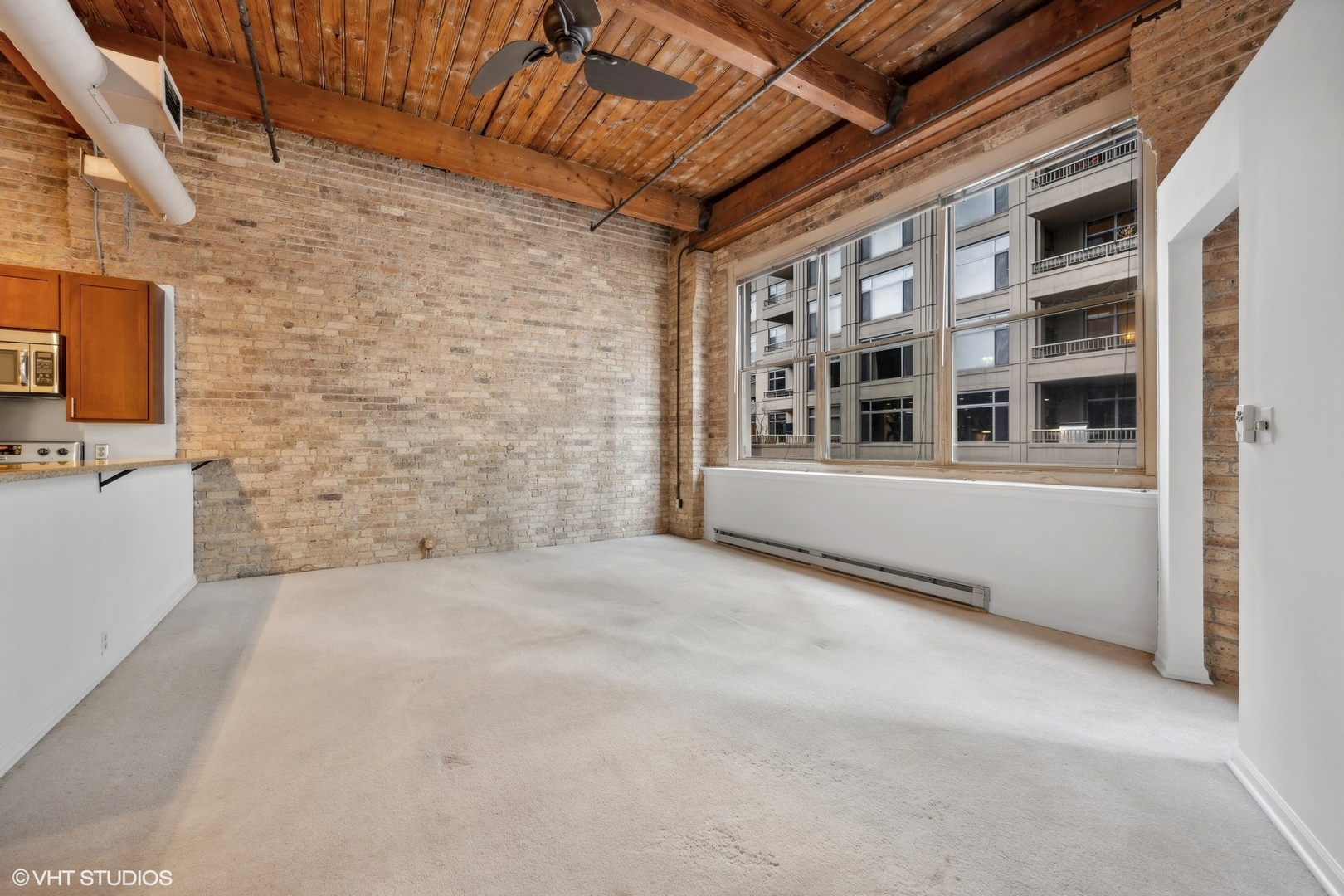 540 N Lake Shore Drive Unit: 715