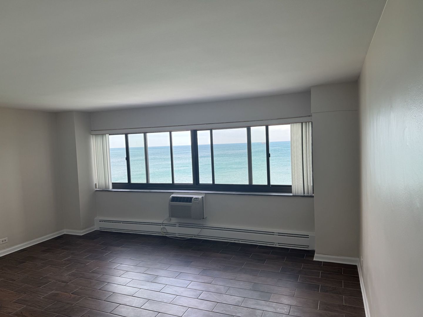 7337 S South Shore Drive Unit: 923