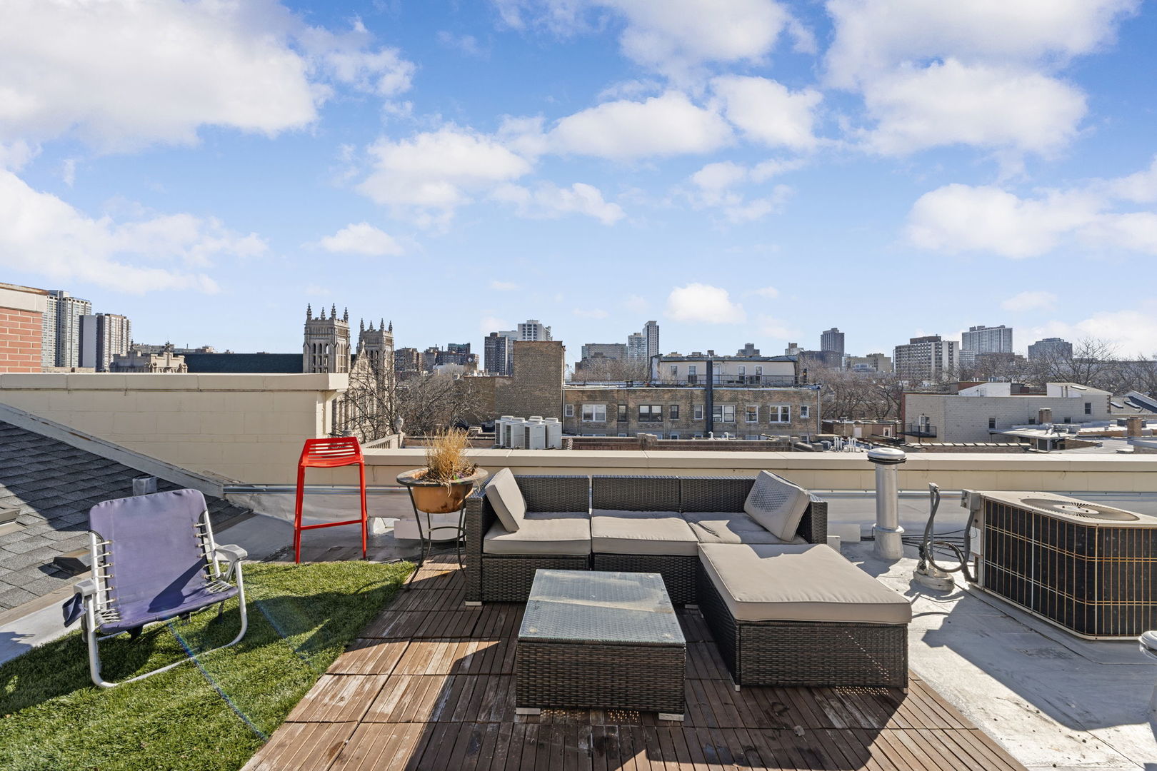 727 W BELMONT Avenue Unit: 8