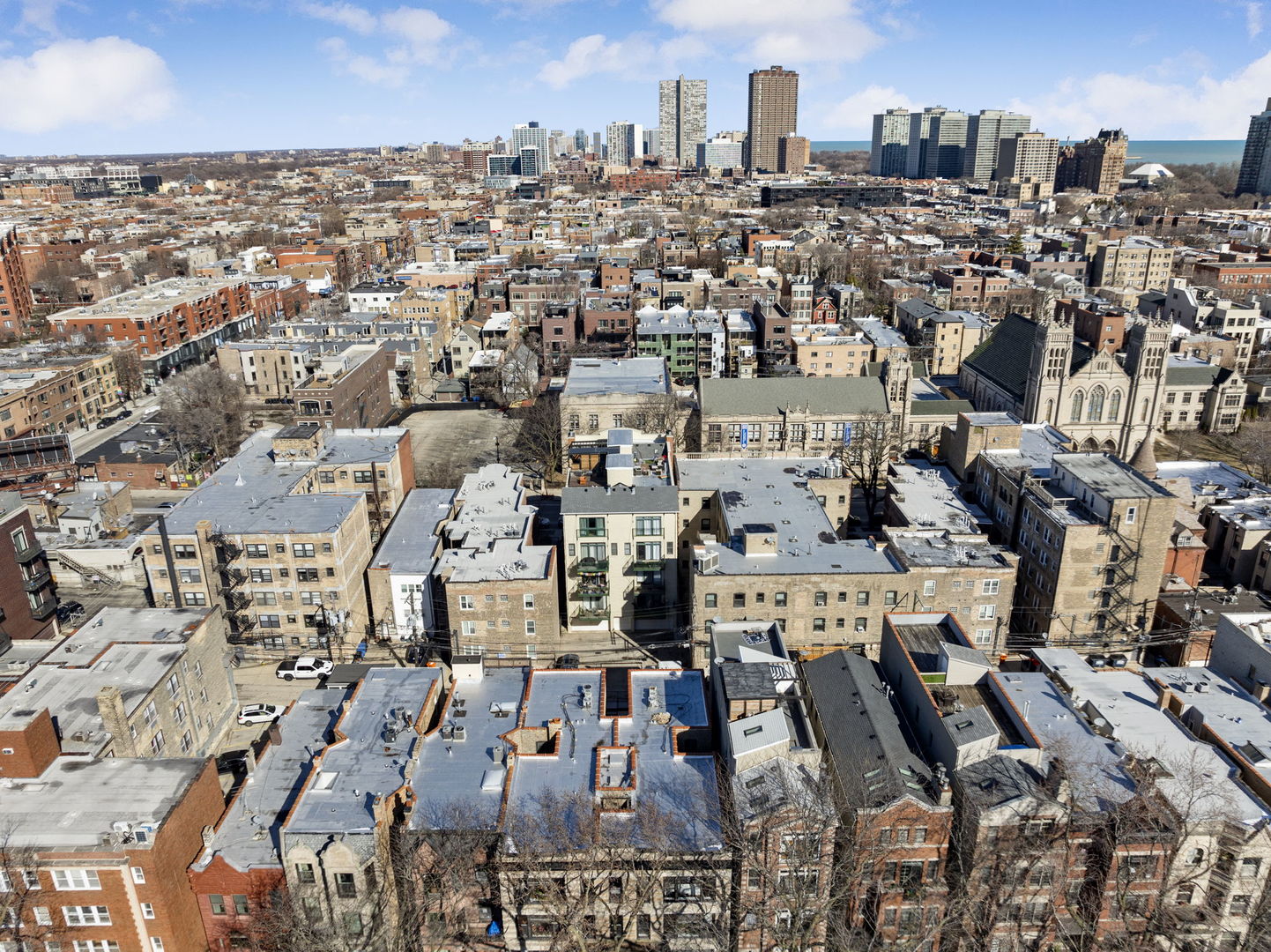 727 W BELMONT Avenue Unit: 8