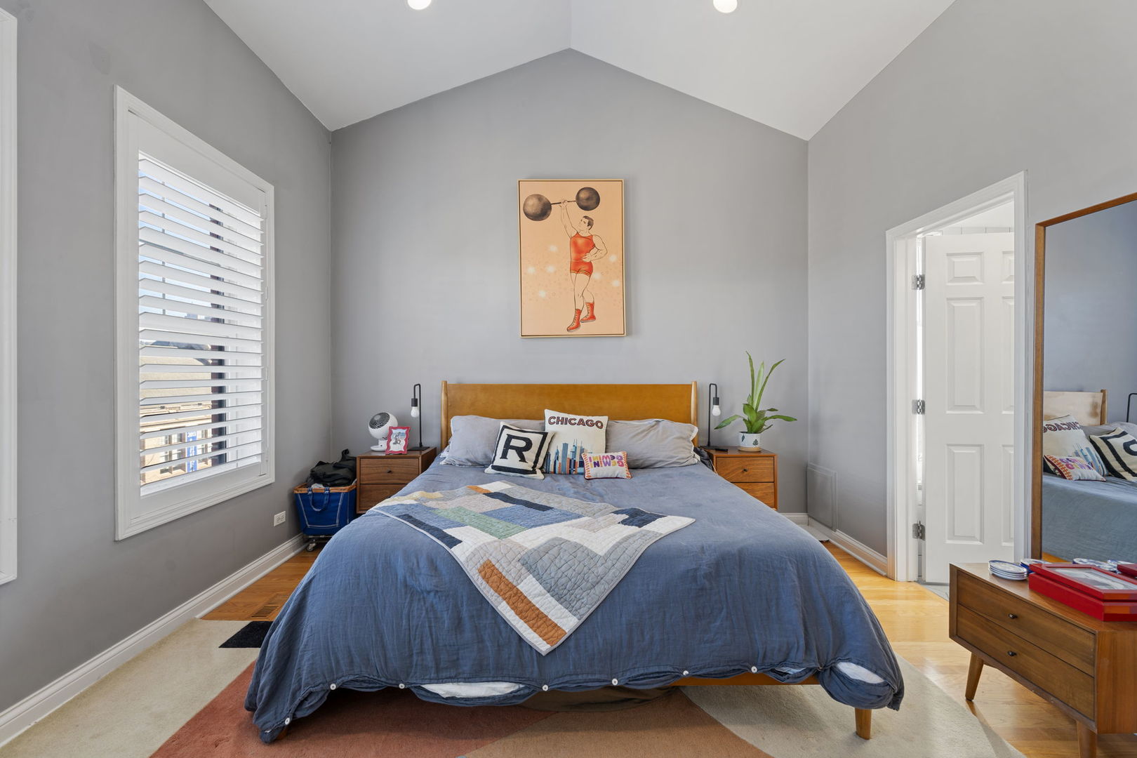 727 W BELMONT Avenue Unit: 8