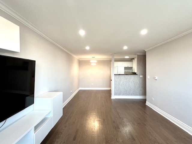 4600 N Cumberland Avenue Unit: 611