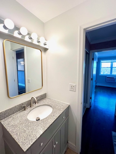 4600 N Cumberland Avenue Unit: 611