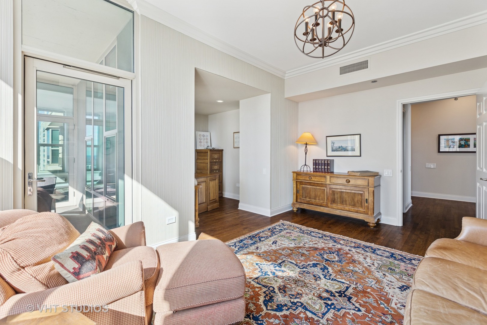 25 E Superior Street Unit: 4203