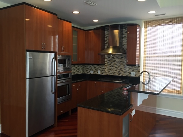 36 S Ashland Avenue Unit: 201