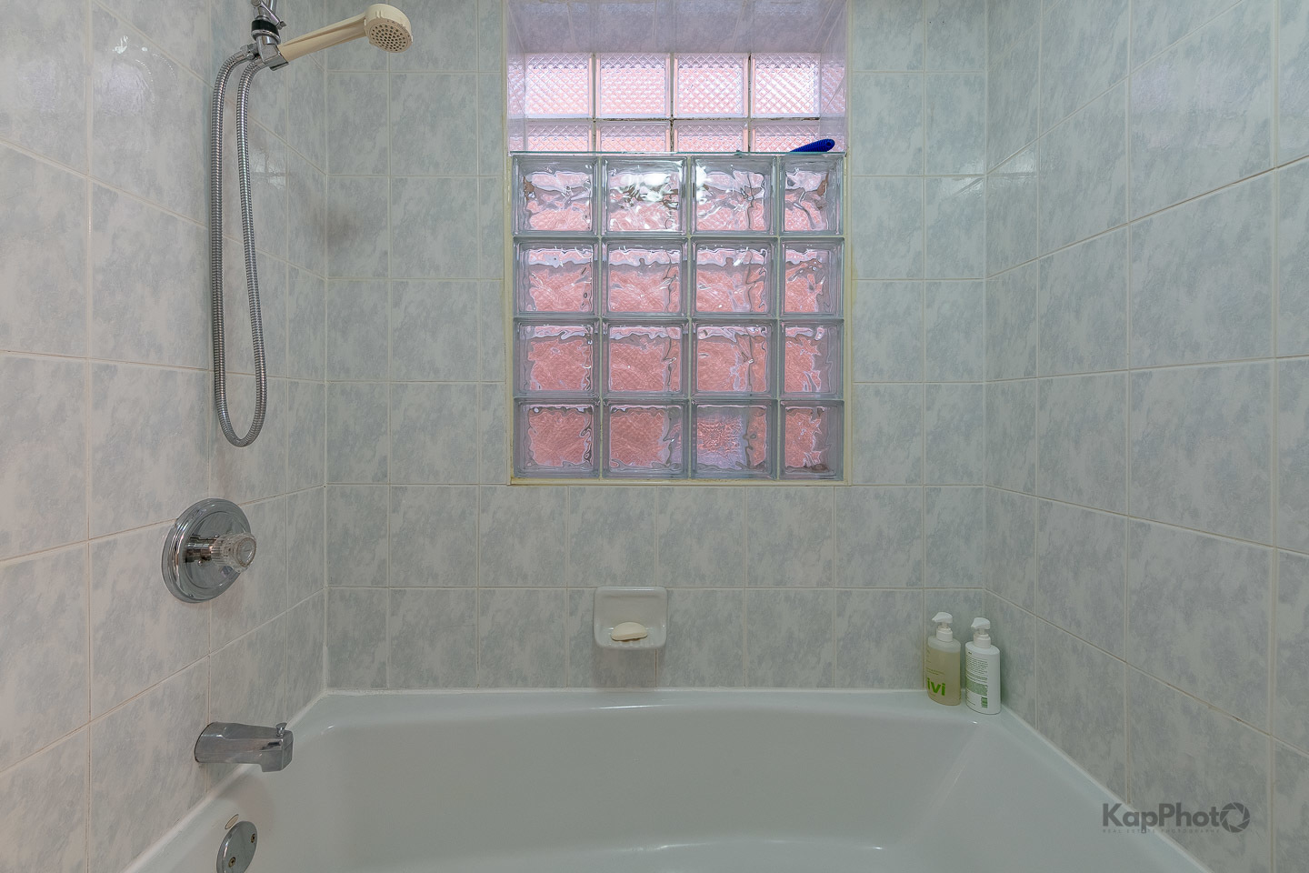 1937 S Louie Parkway