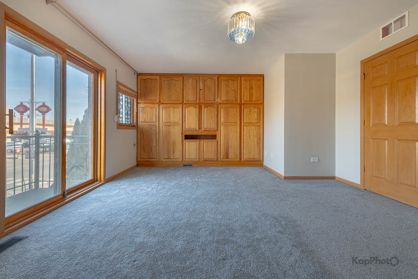 1937 S Louie Parkway