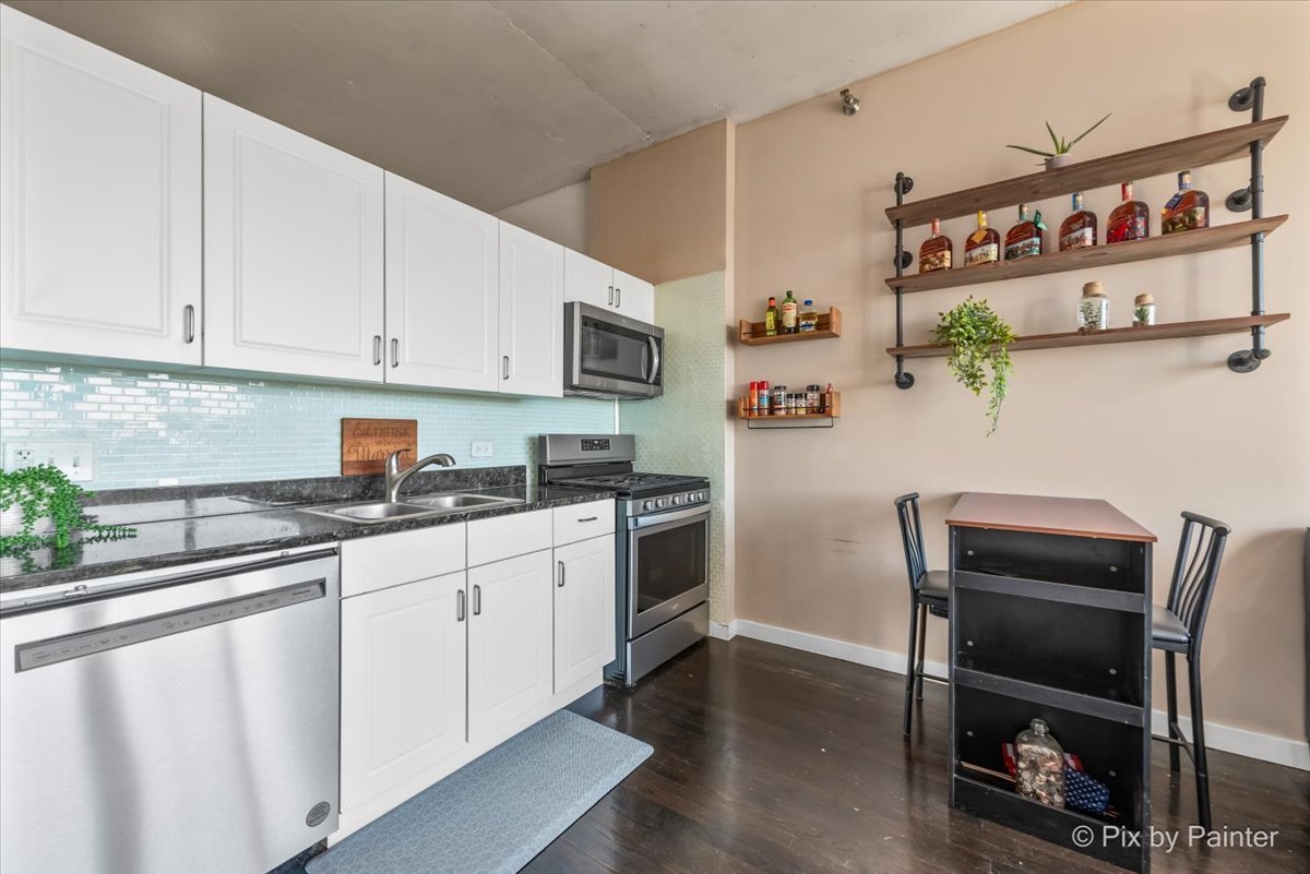 1720 S Michigan Avenue Unit: 1412