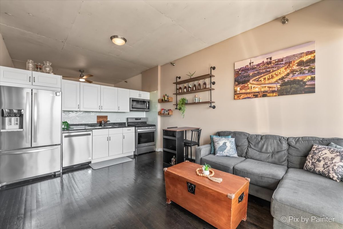 1720 S Michigan Avenue Unit: 1412