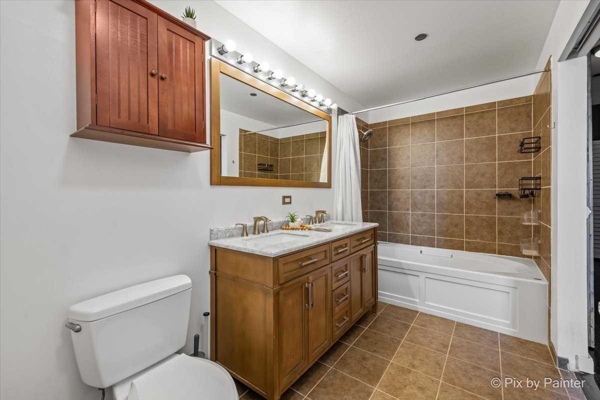 1720 S Michigan Avenue Unit: 1412