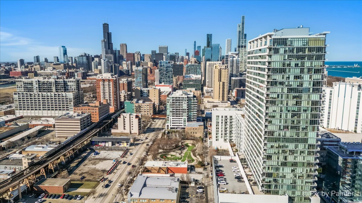 1720 S Michigan Avenue Unit: 1412