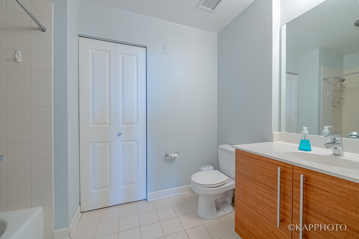 1400 S Michigan Avenue Unit: 1610