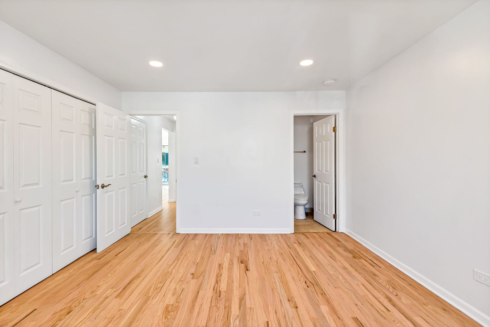 5159 N East River Road Unit: 207D