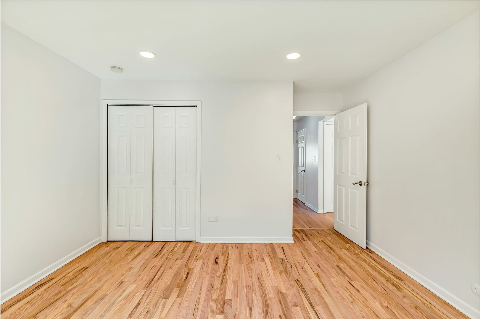 5159 N East River Road Unit: 207D
