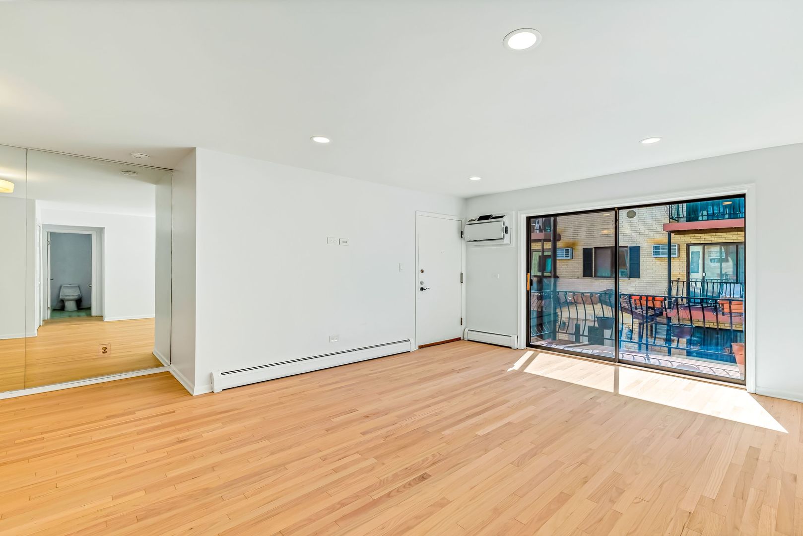 5159 N East River Road Unit: 207D