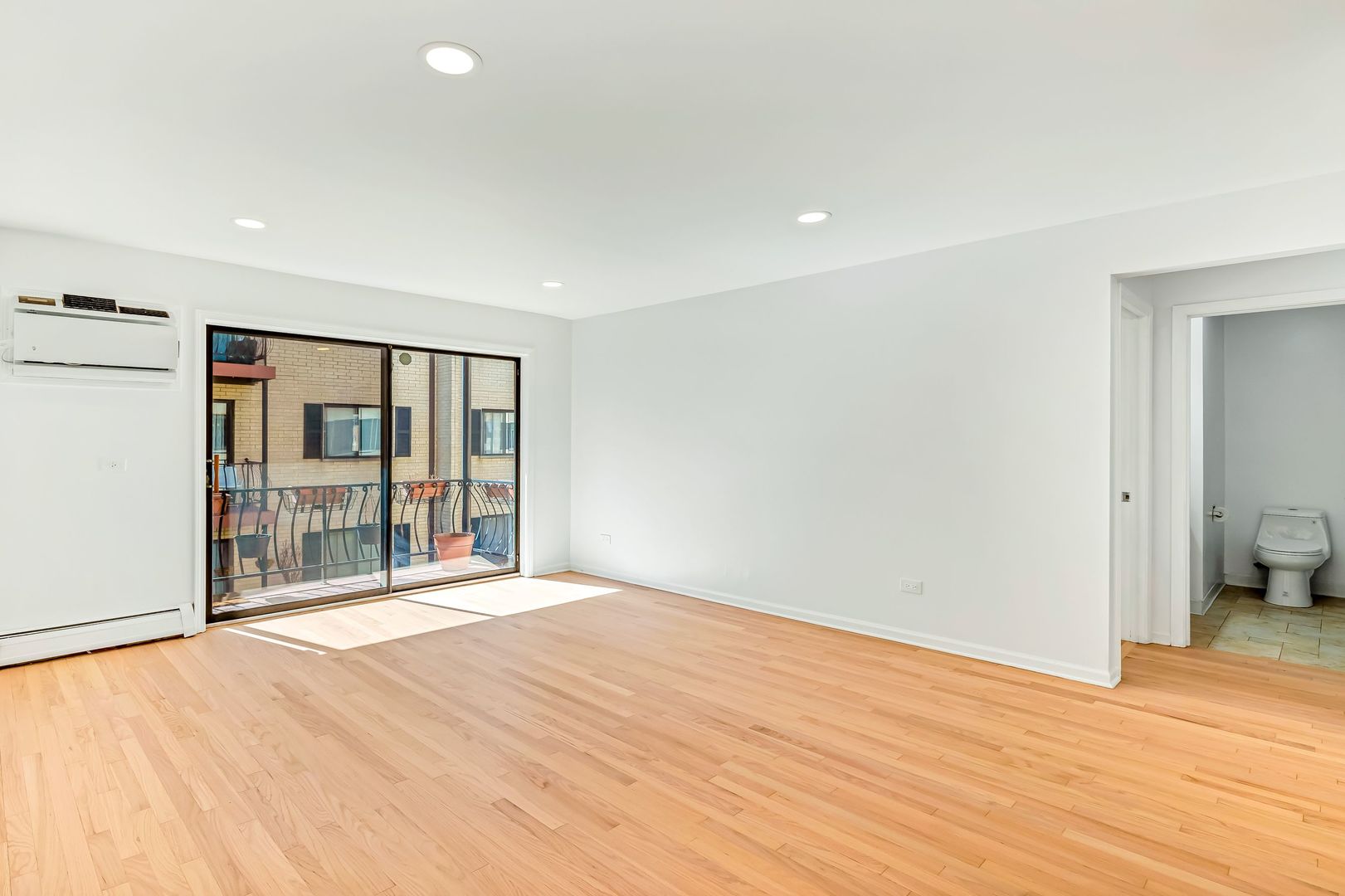 5159 N East River Road Unit: 207D
