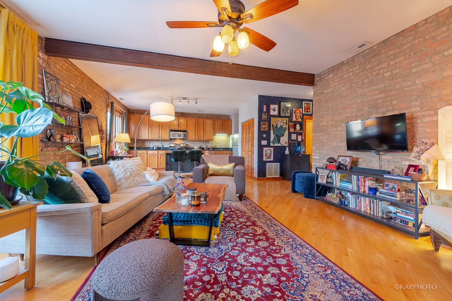 1622 W Columbia Avenue Unit: 3N