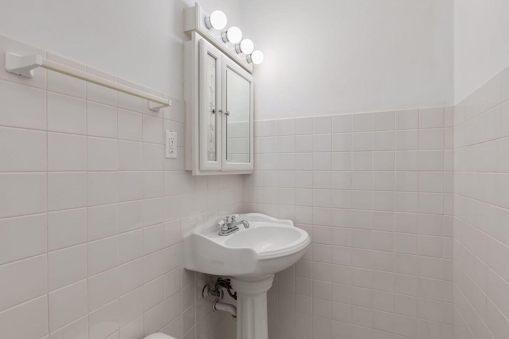 8808 N Leslie Lane Unit: 2G