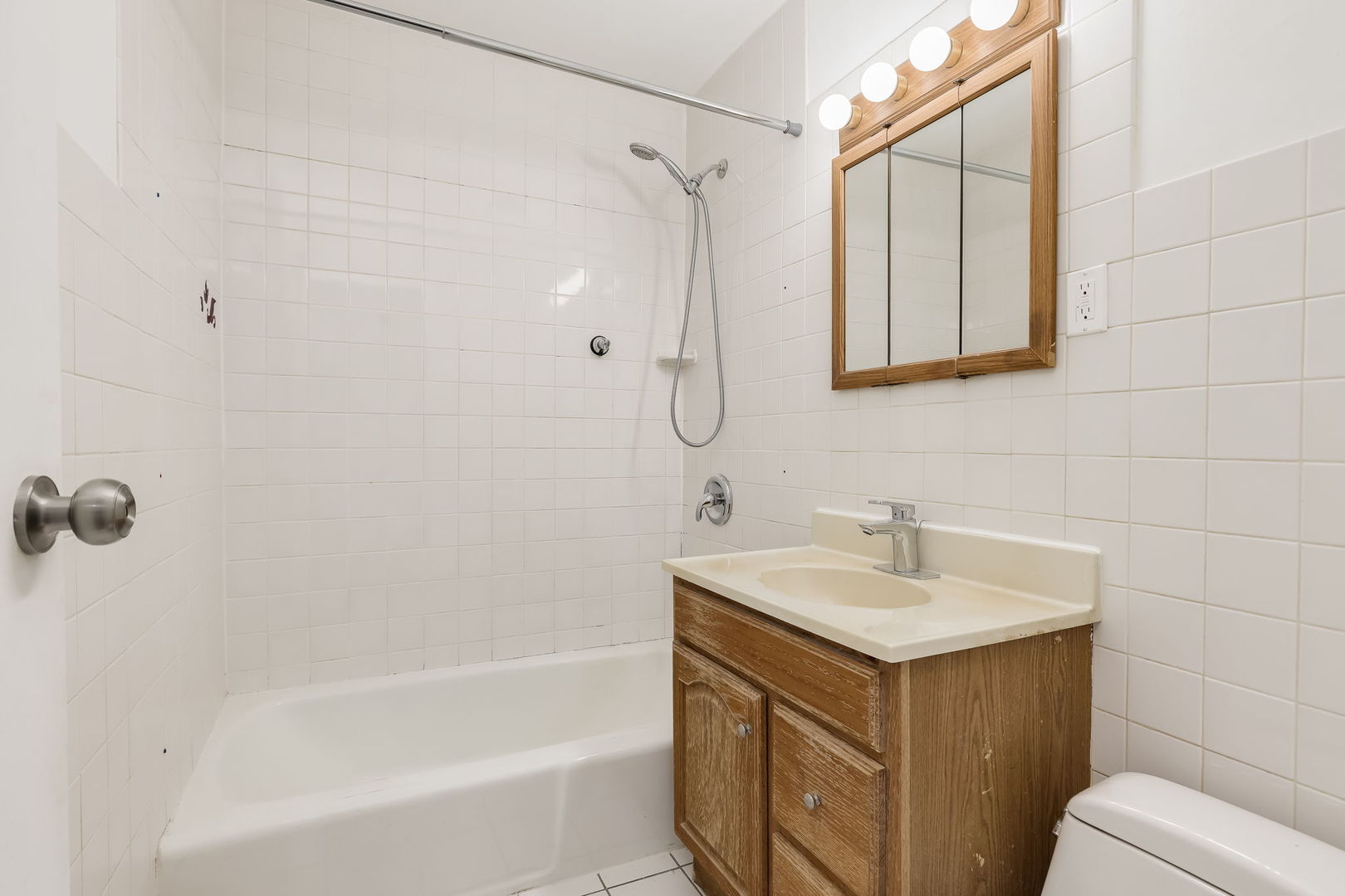 8808 N Leslie Lane Unit: 2G