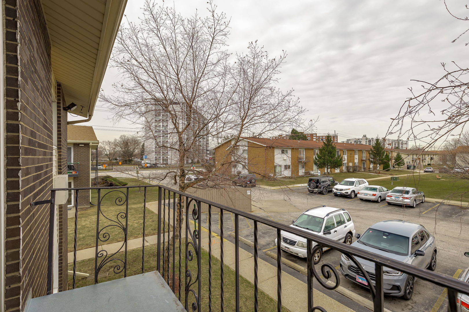 8808 N Leslie Lane Unit: 2G