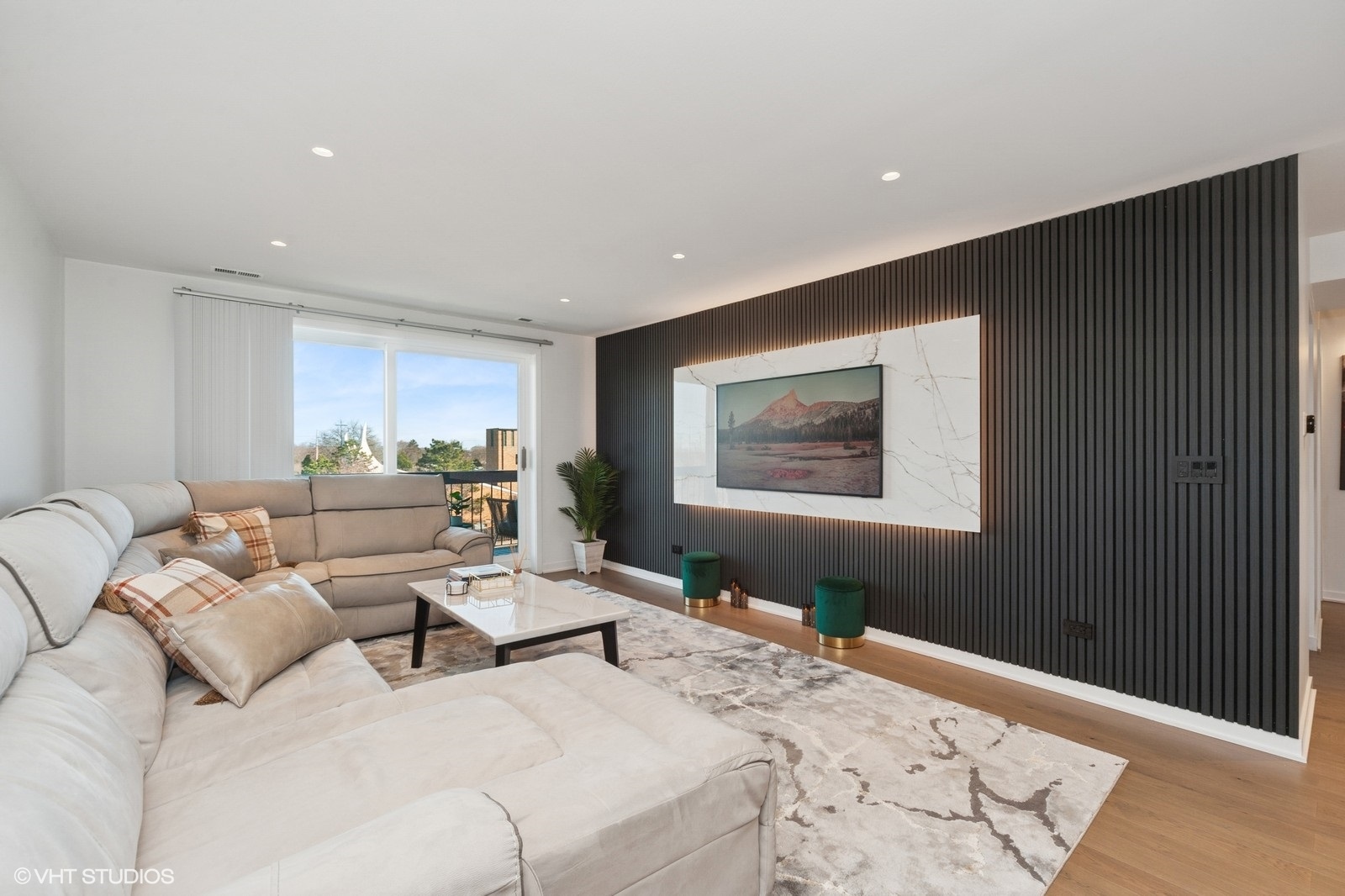 8101 W Courte Drive Unit: 405
