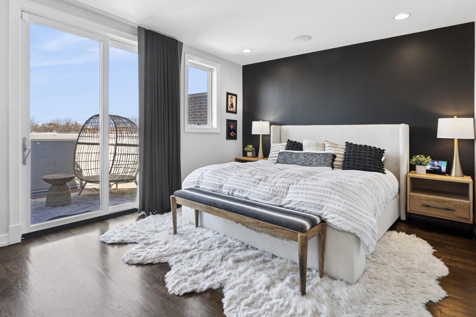 2467 N Clybourn Avenue Unit: 3