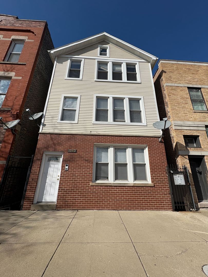 1202 W Huron Street Unit: 1