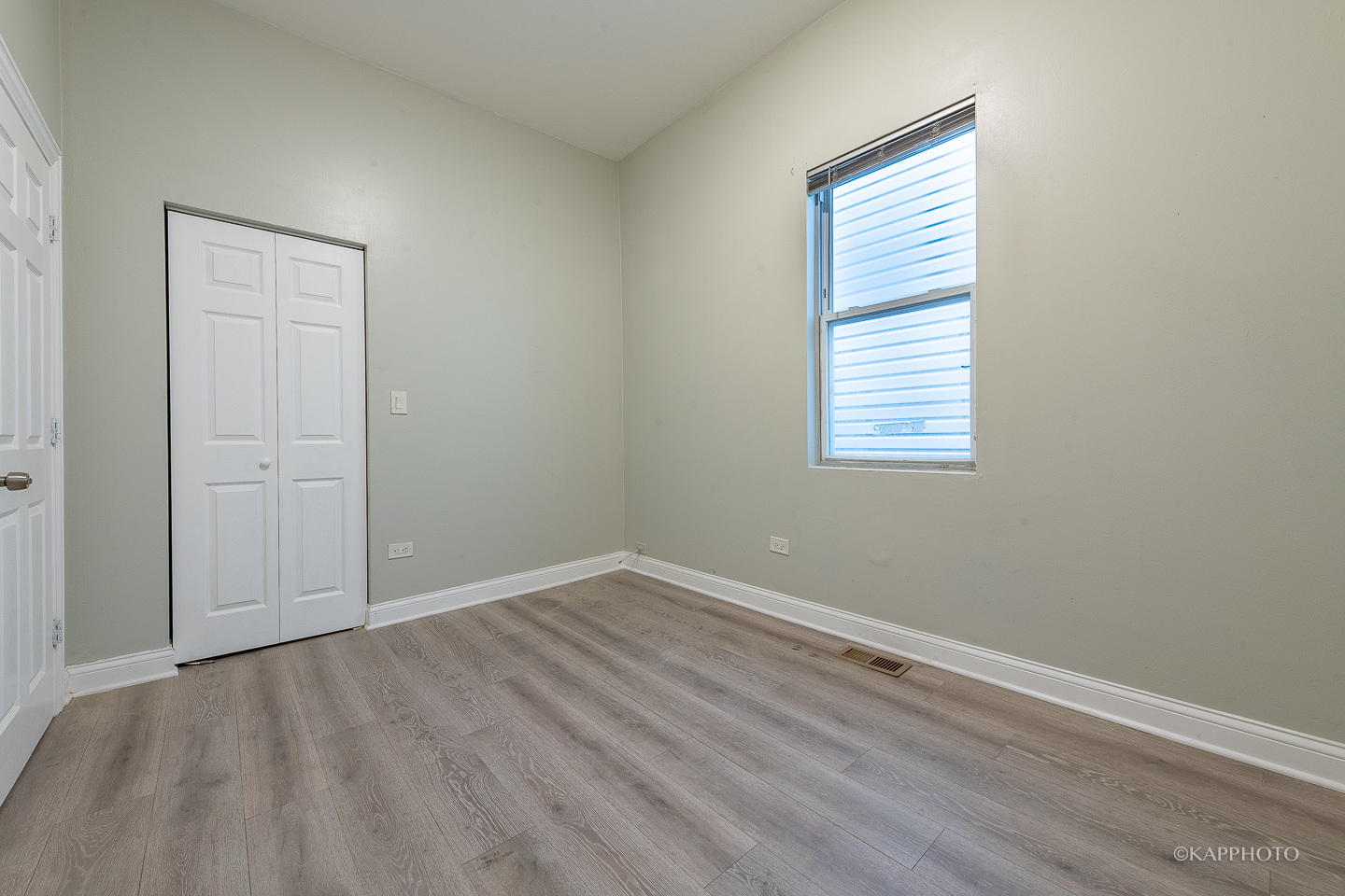 4454 S Shields Avenue