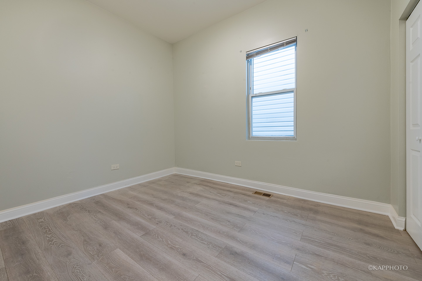 4454 S Shields Avenue