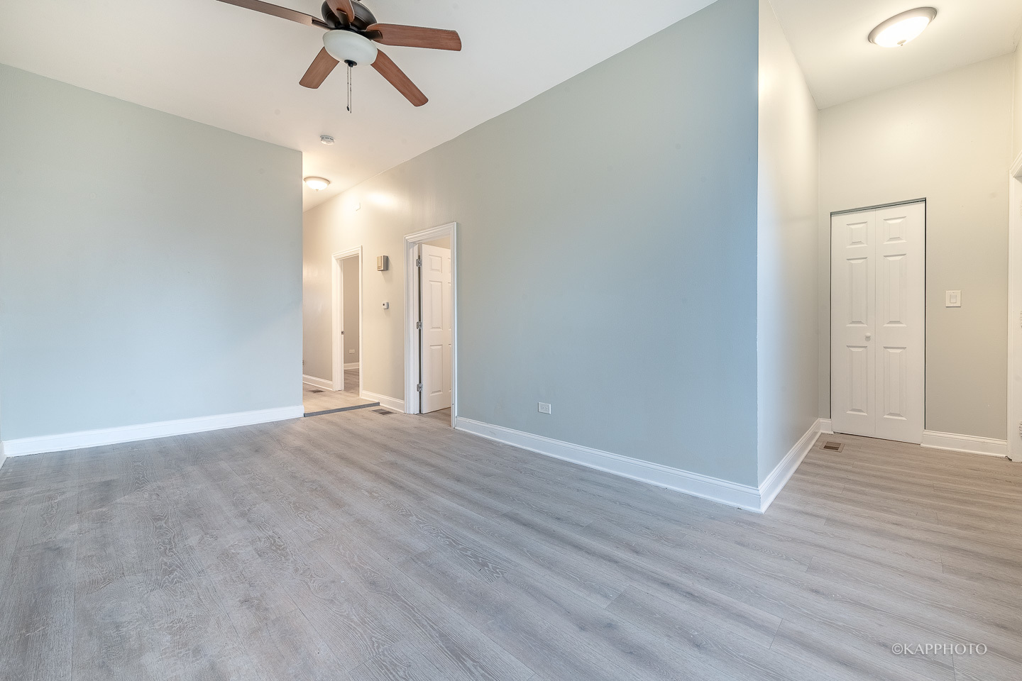 4454 S Shields Avenue