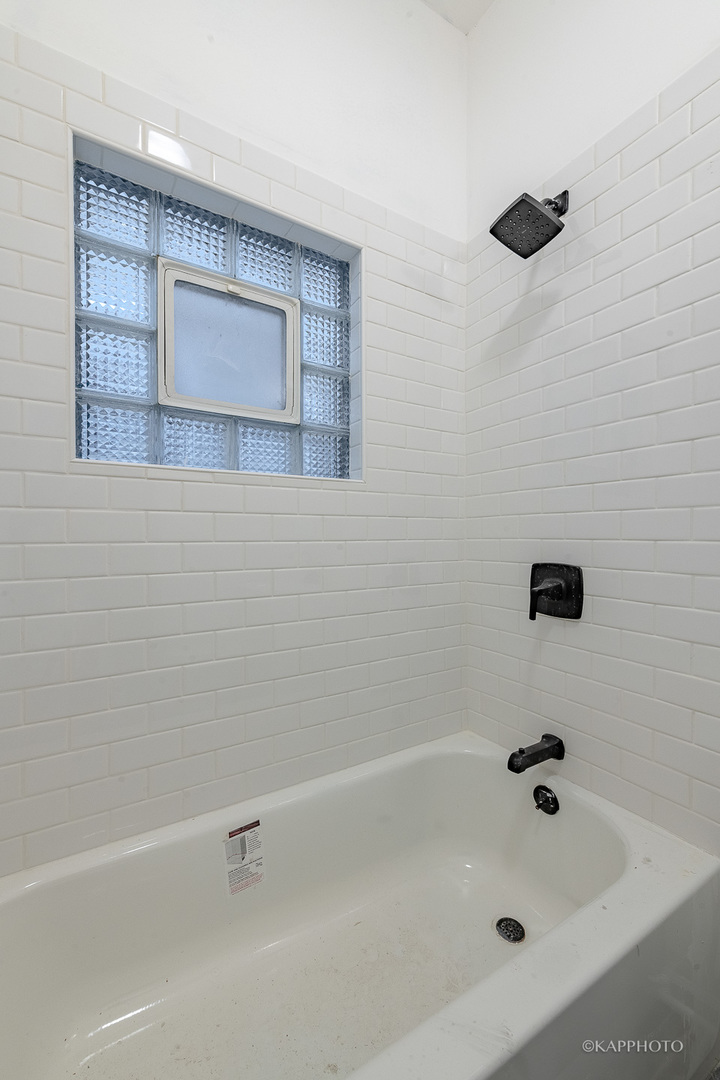 4454 S Shields Avenue