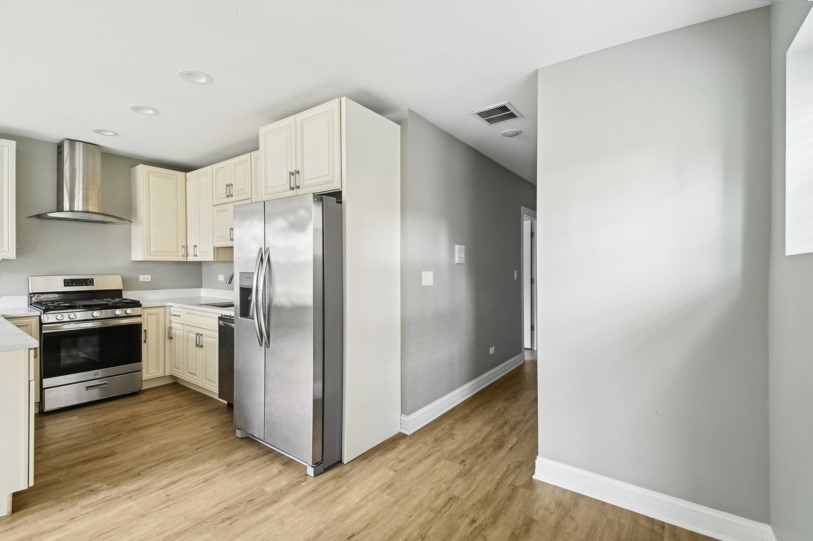 5803 W Superior Street