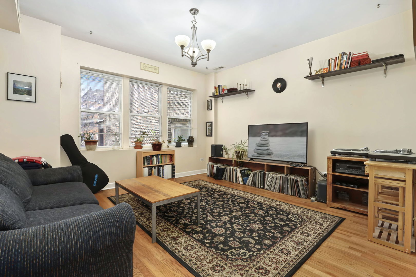 2809 W Washington Boulevard Unit: 101