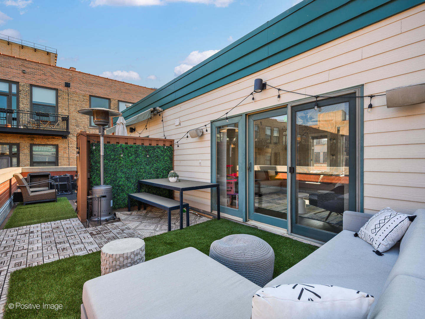1055 W Monroe Street Unit: B