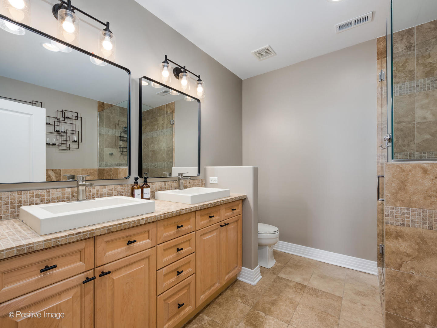 1055 W Monroe Street Unit: B