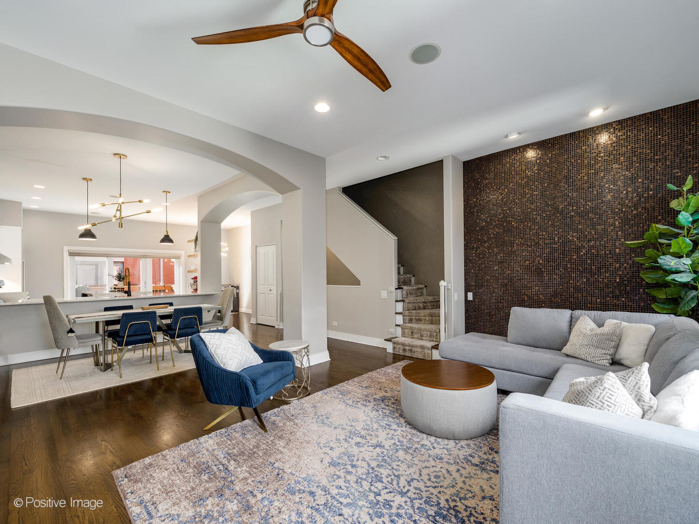 1055 W Monroe Street Unit: B