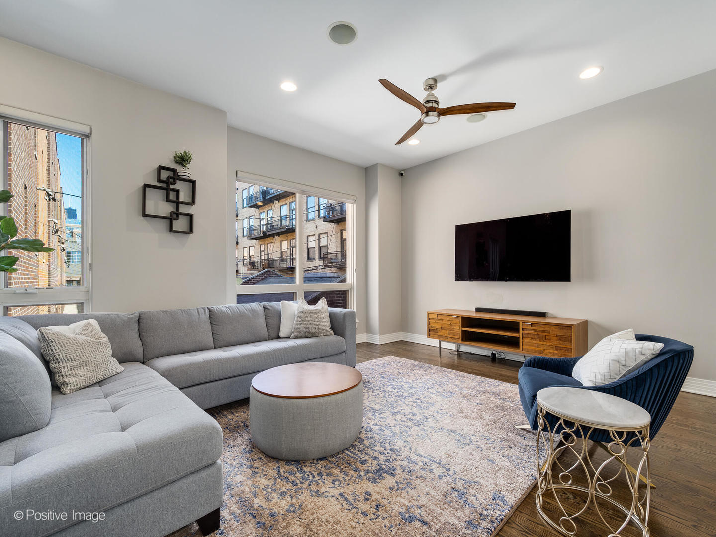 1055 W Monroe Street Unit: B