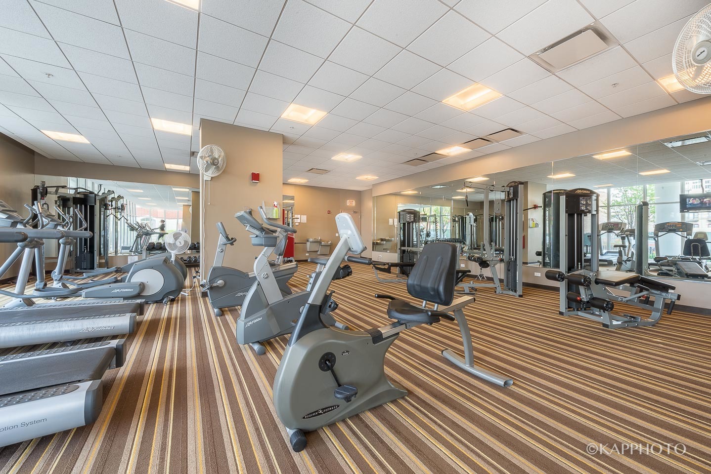 1629 S Prairie Avenue Unit: 2010