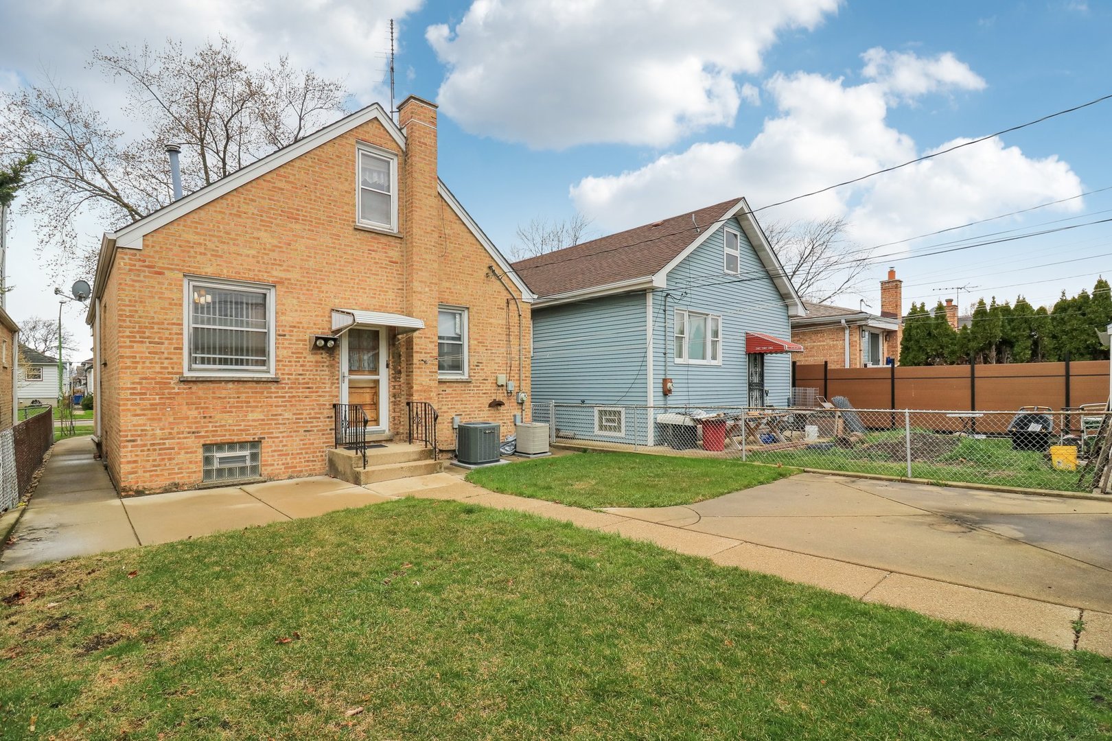 3319 N Ozanam Avenue