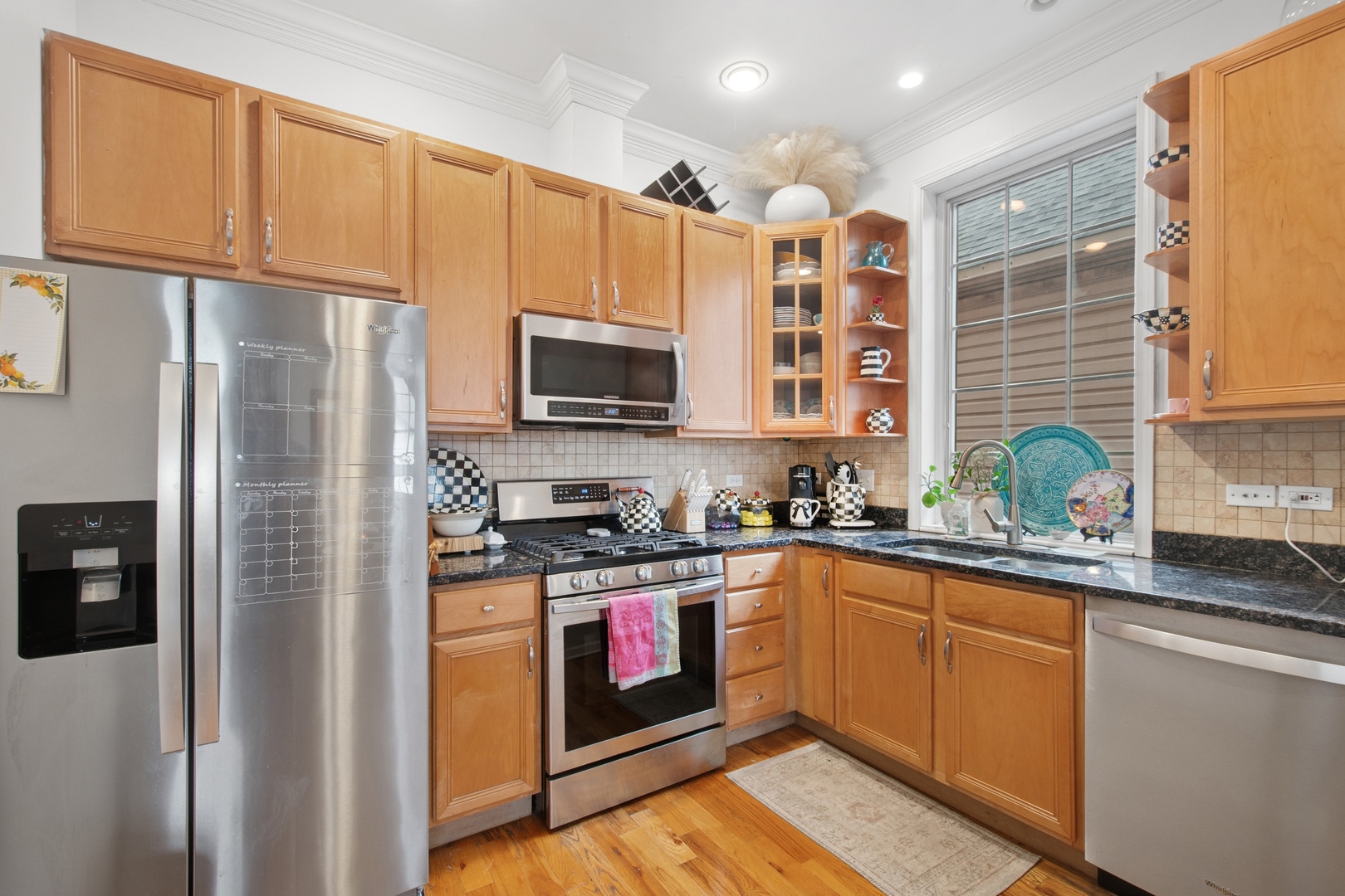 3643 W Belmont Avenue Unit: 2