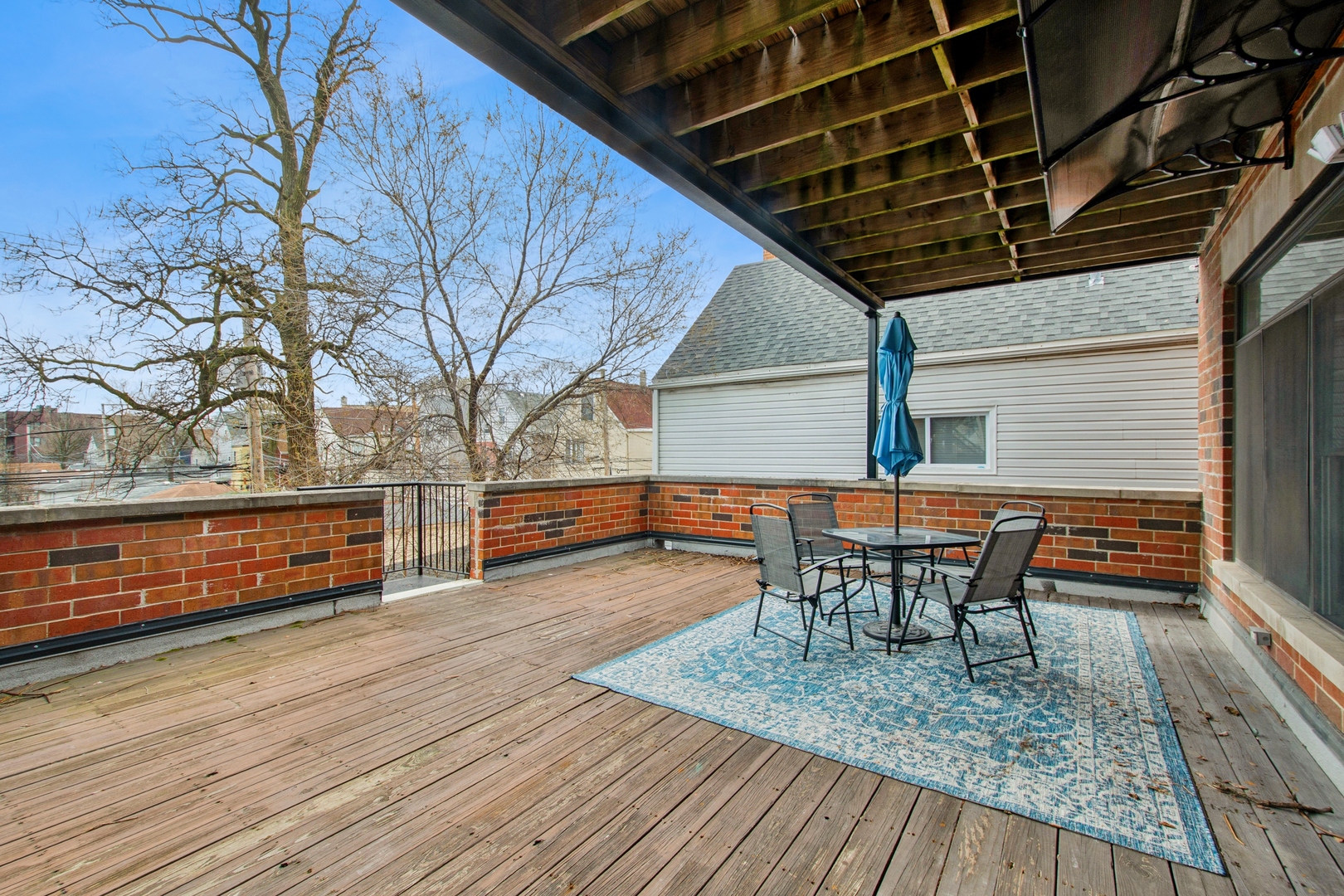 3643 W Belmont Avenue Unit: 2