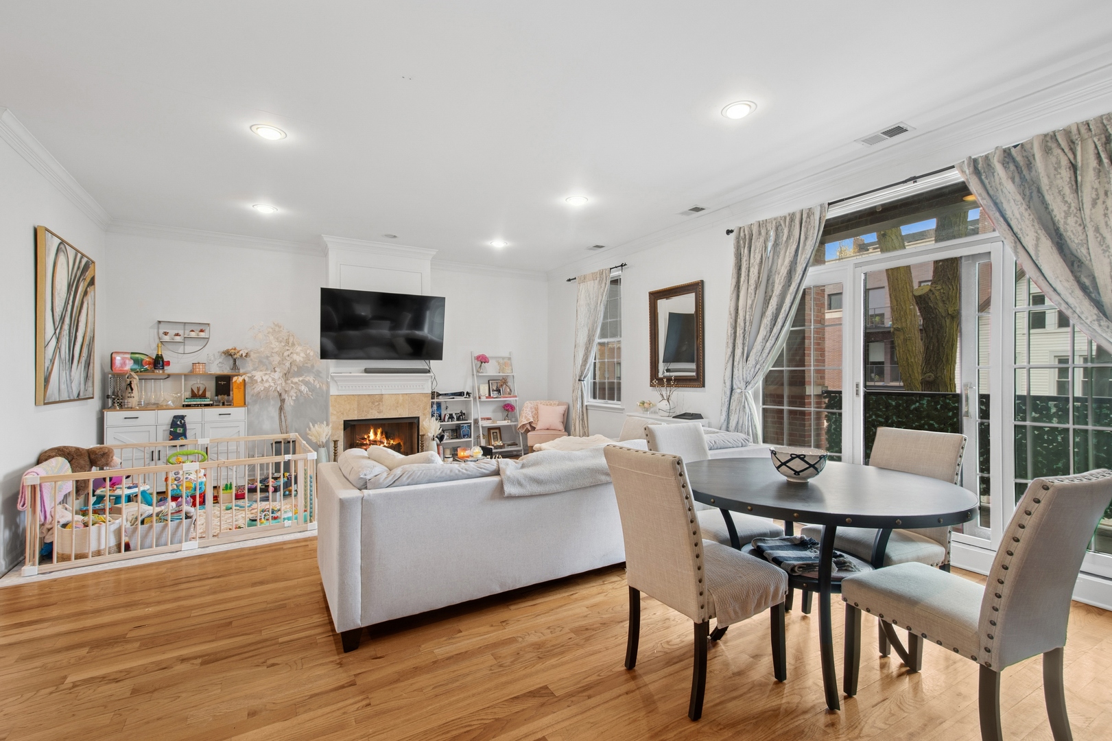 3643 W Belmont Avenue Unit: 2