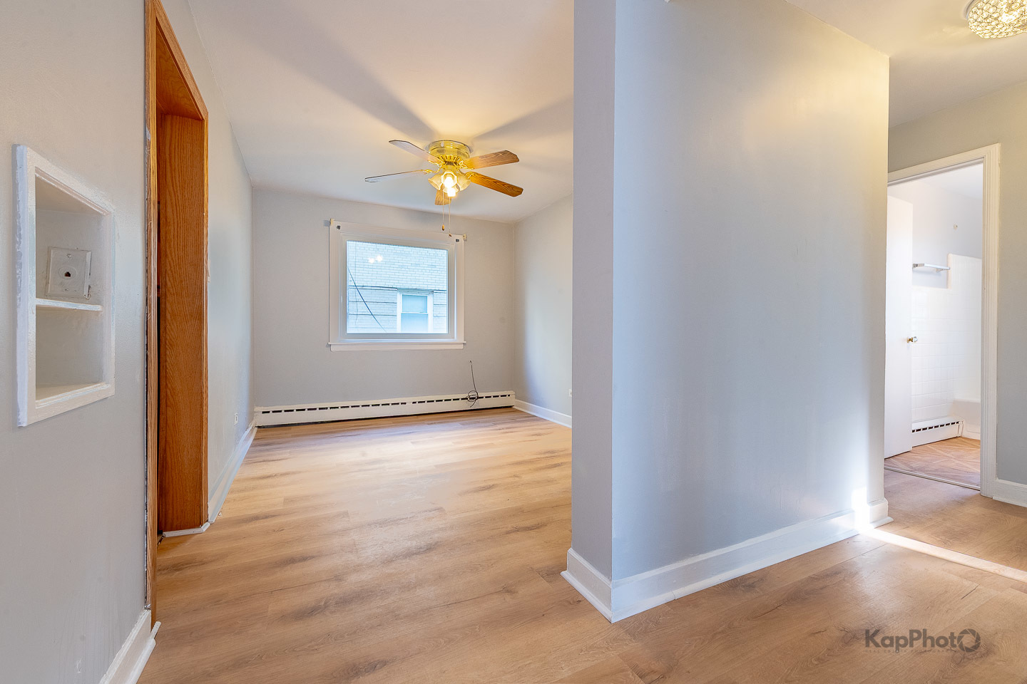 2051 E 72nd Street Unit: 1B