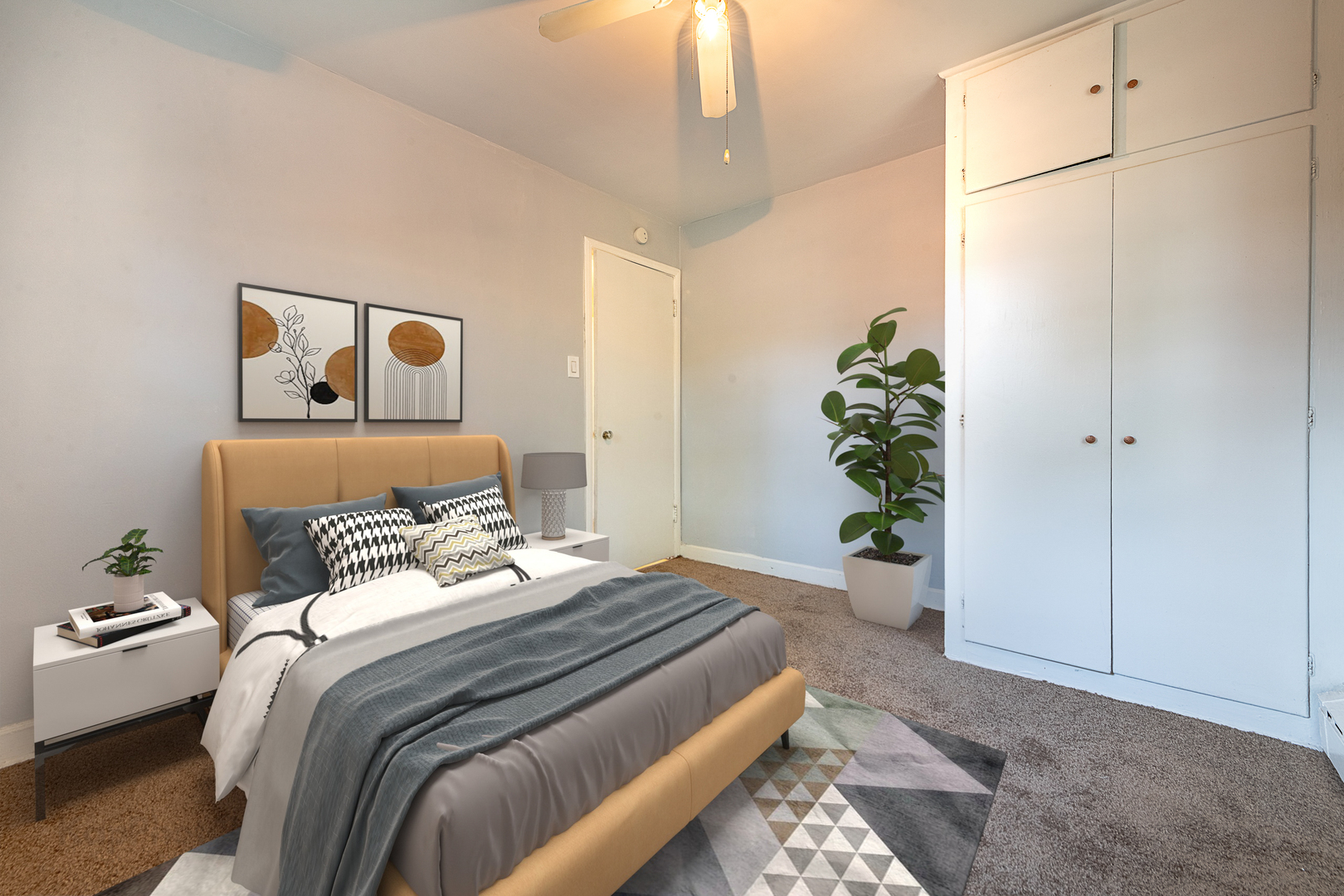 2051 E 72nd Street Unit: 1B