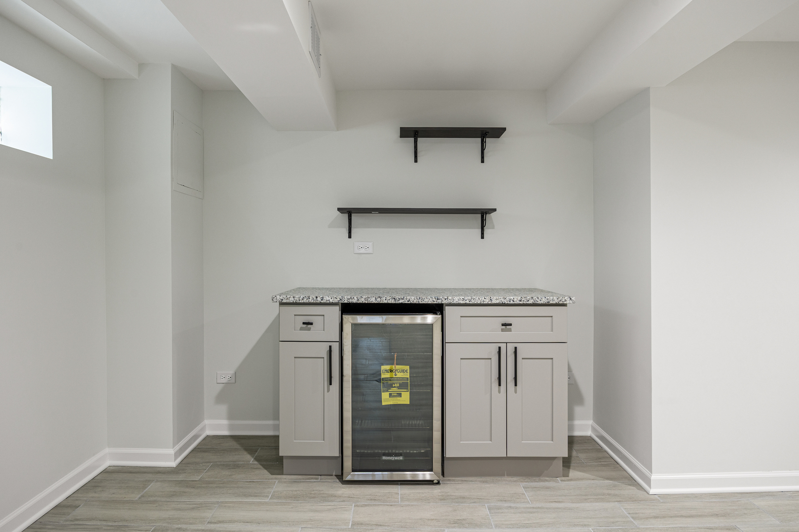 8532 S Prairie Avenue