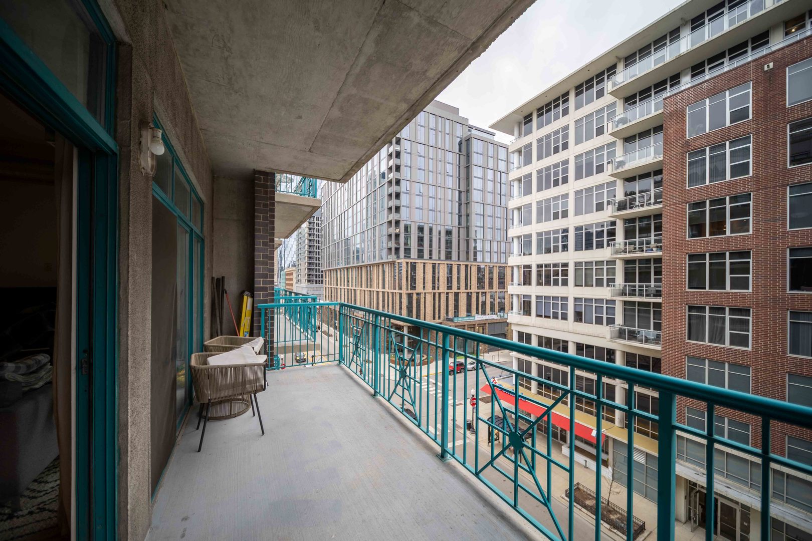 910 W Madison Street Unit: 504